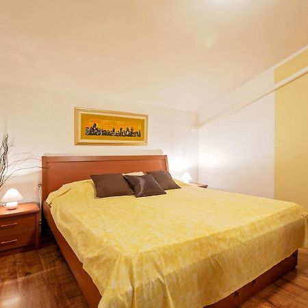 Apartmani Gilda Върсар Екстериор снимка