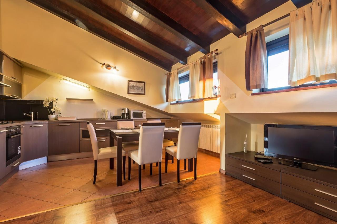 Apartmani Gilda Върсар Екстериор снимка