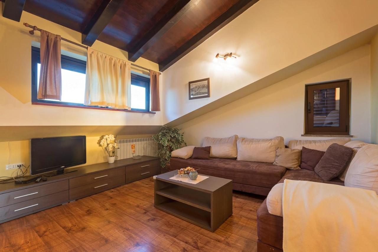 Apartmani Gilda Върсар Екстериор снимка