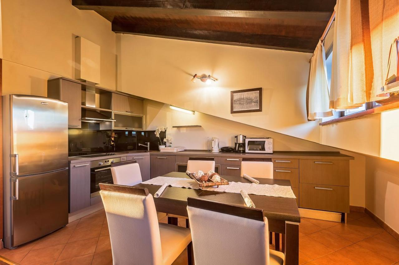 Apartmani Gilda Върсар Екстериор снимка